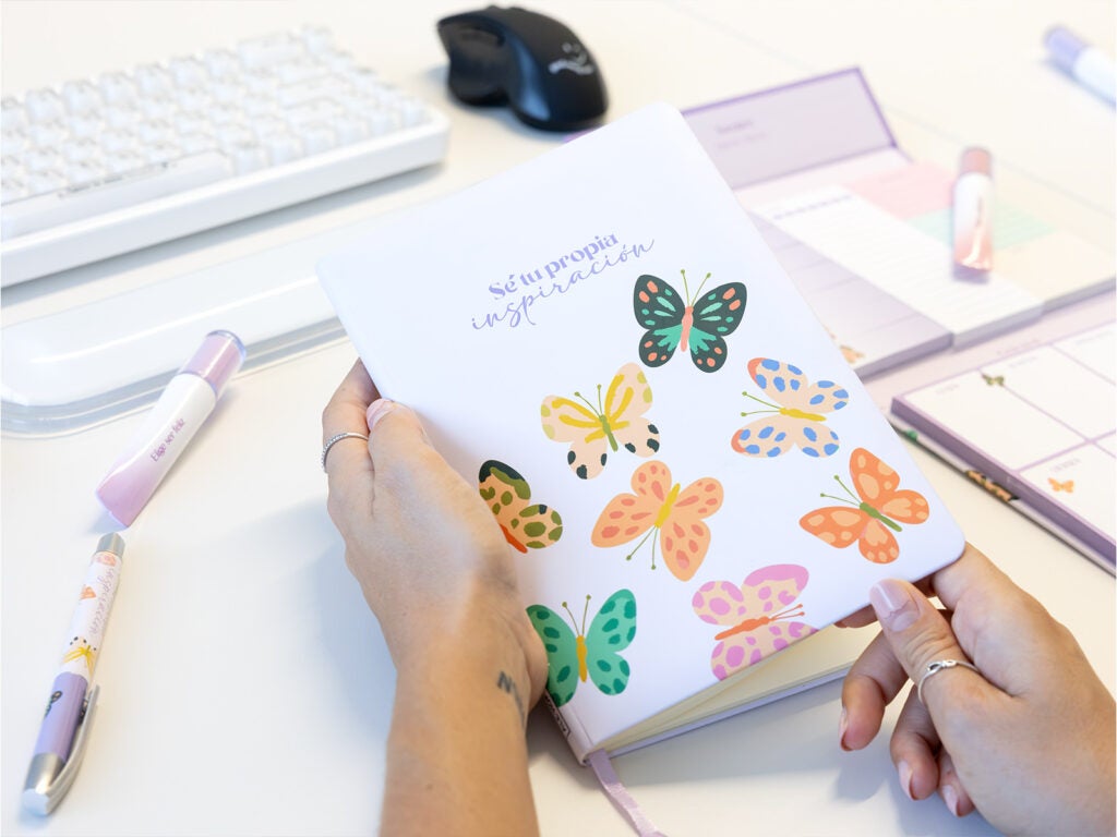 Libretas bonitas sin anillas con mariposas de inspiración