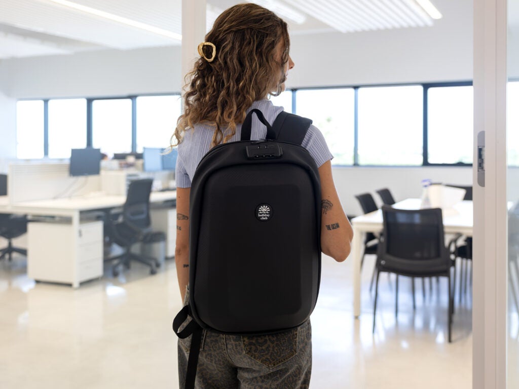 Mochila para llevar el portátil al trabajo en la oficina