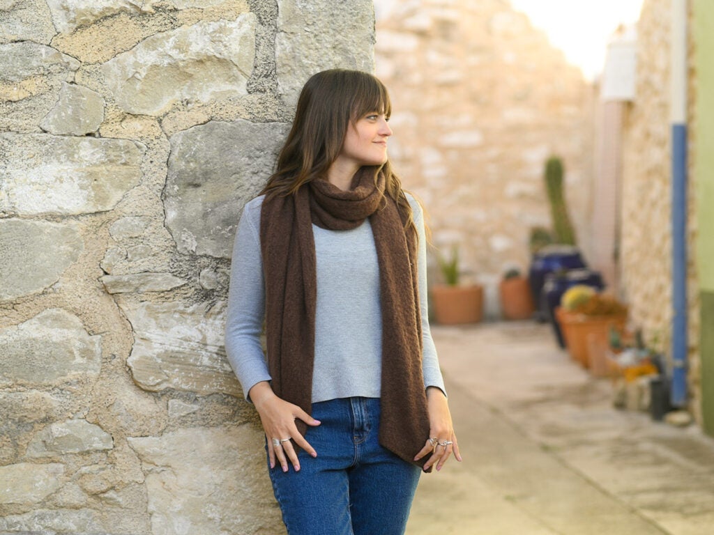 Bufanda de mujer marrón de invierno y tacto suave