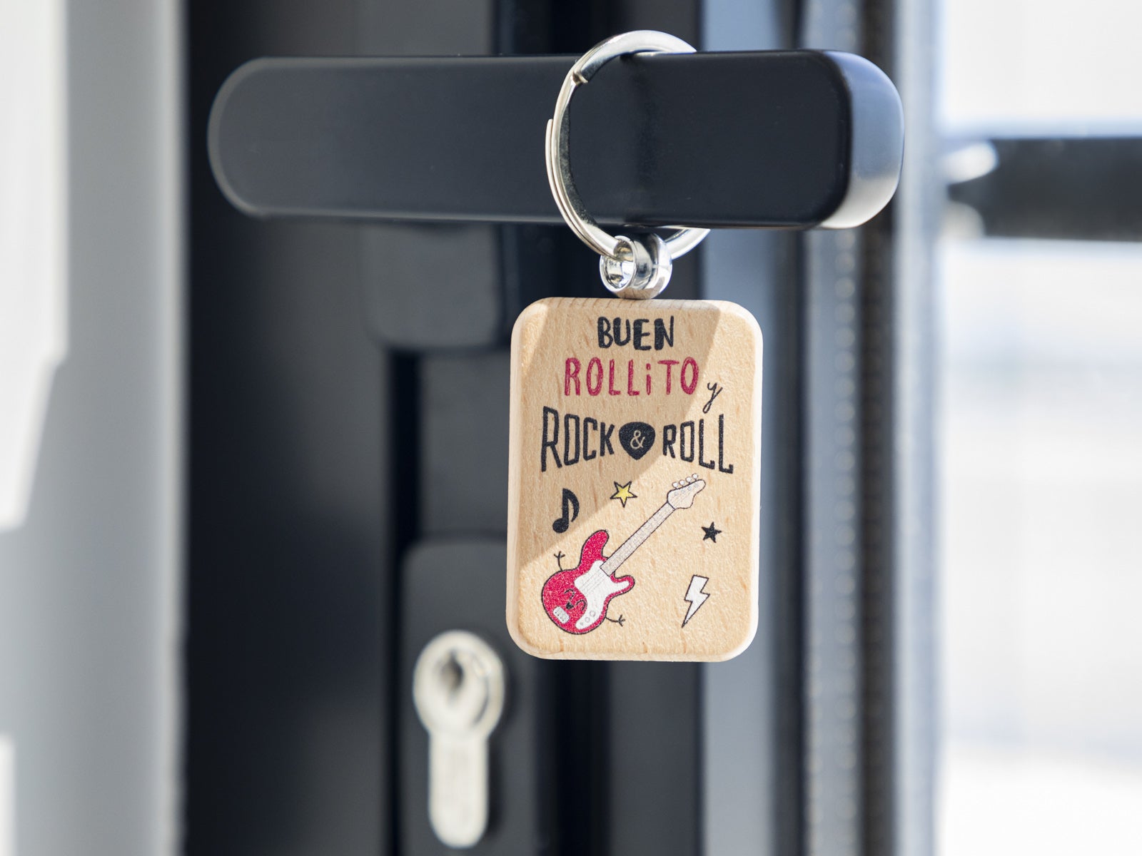 Llavero de madera rock&roll