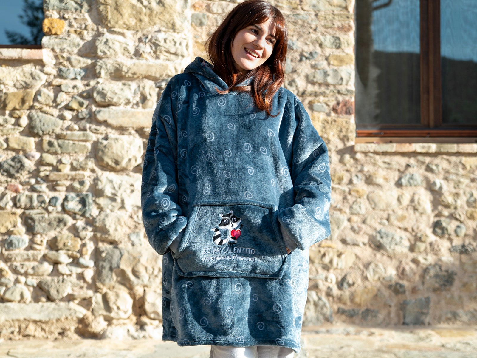 Hoodie blanket - Estar calentito mapachiona