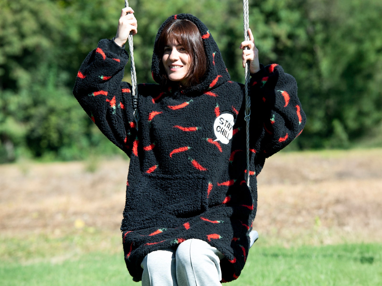 Fleece blanket with sleeves - Just chilin'