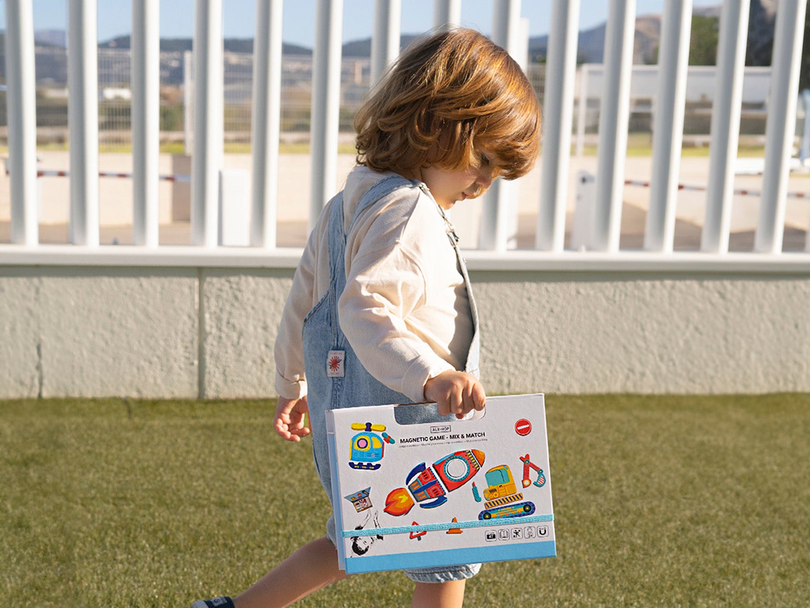 Caja profesiones*69pcs | Ale-Hop