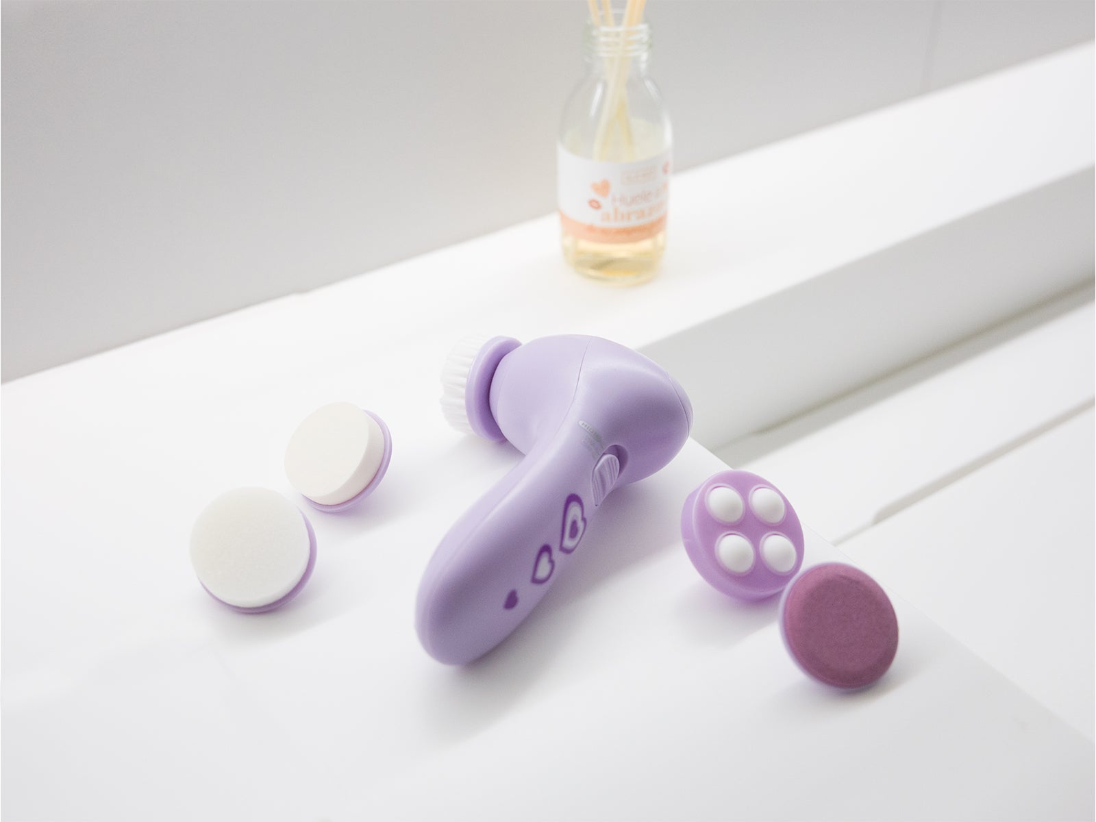 Cepillo limpiador facial 5 en 1 lila
