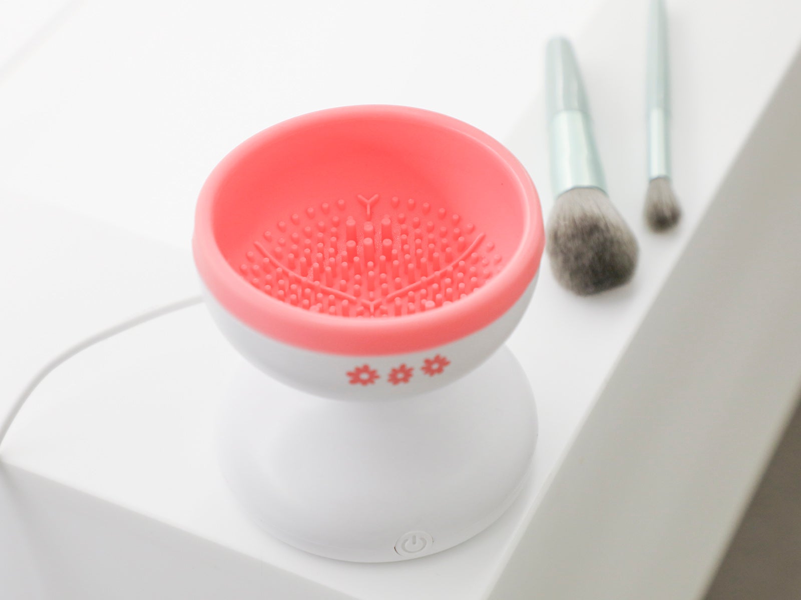 Limpiador de brochas eléctrico con carga usb