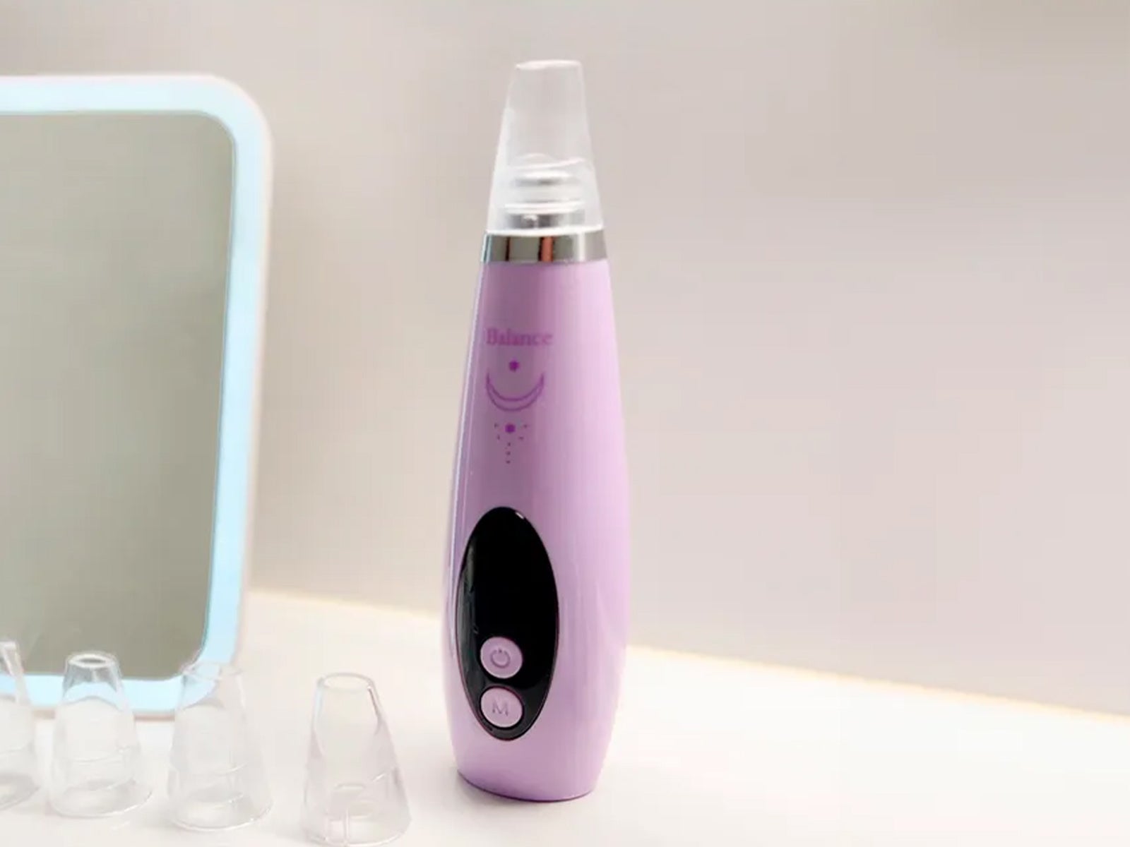 Limpiador de puntos negros lila