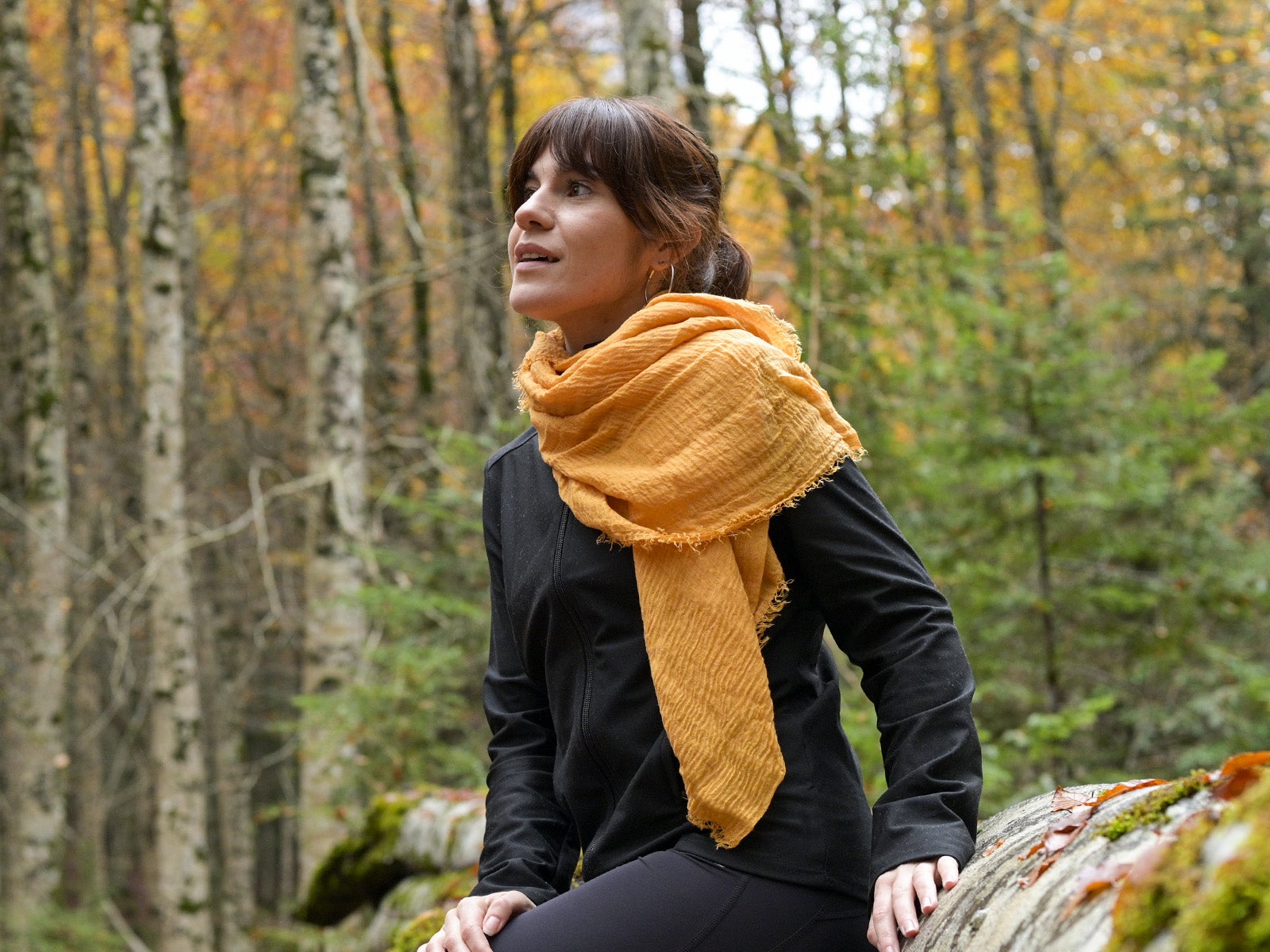 Pañuelo mostaza 100% poliester