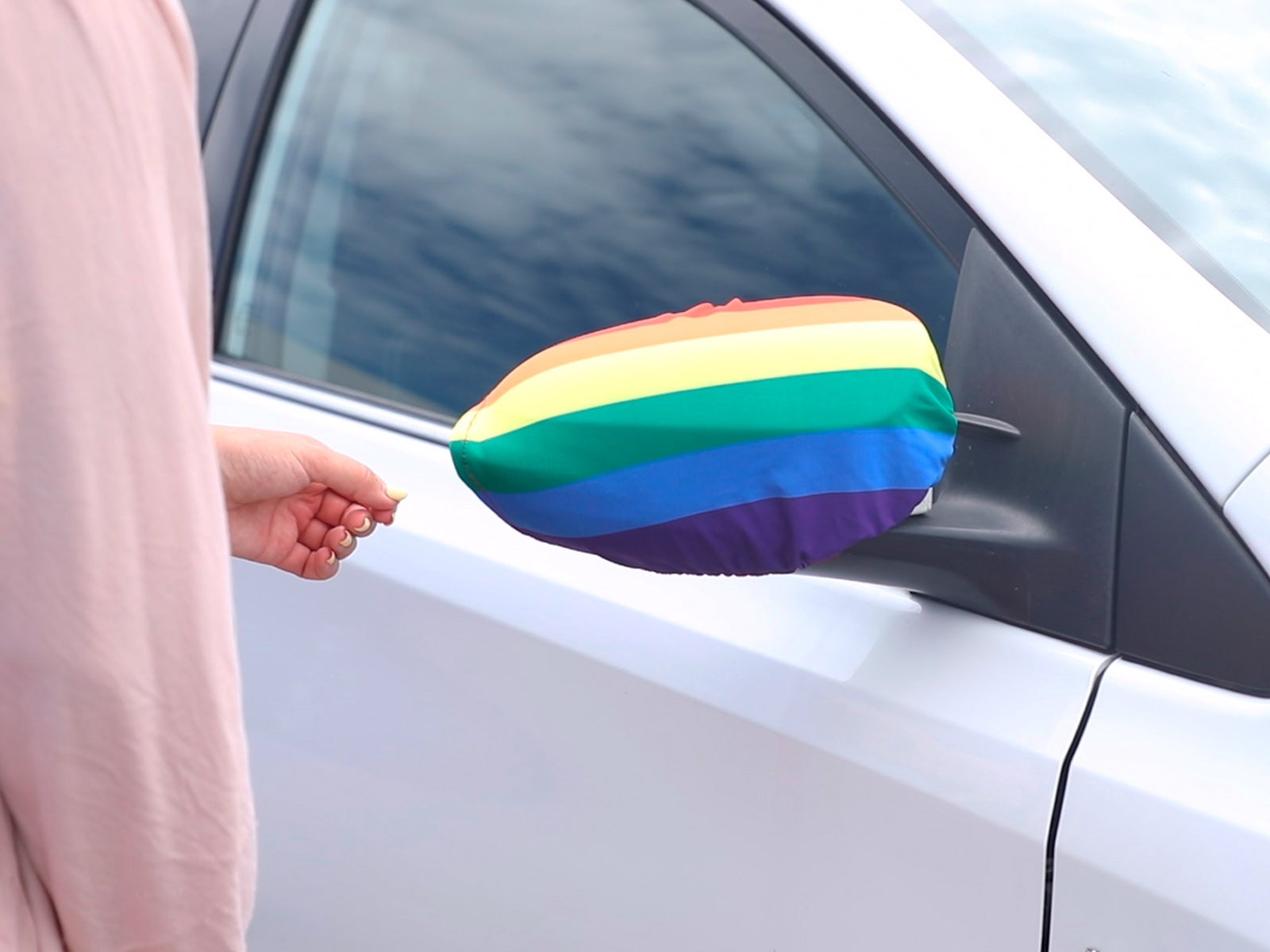 Pack 2 flags for side mirrors