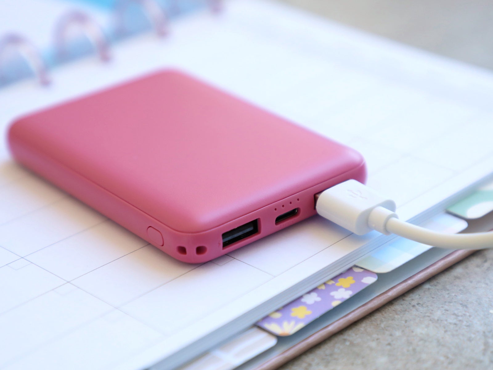 Batería portátil 5000mAh Rosa