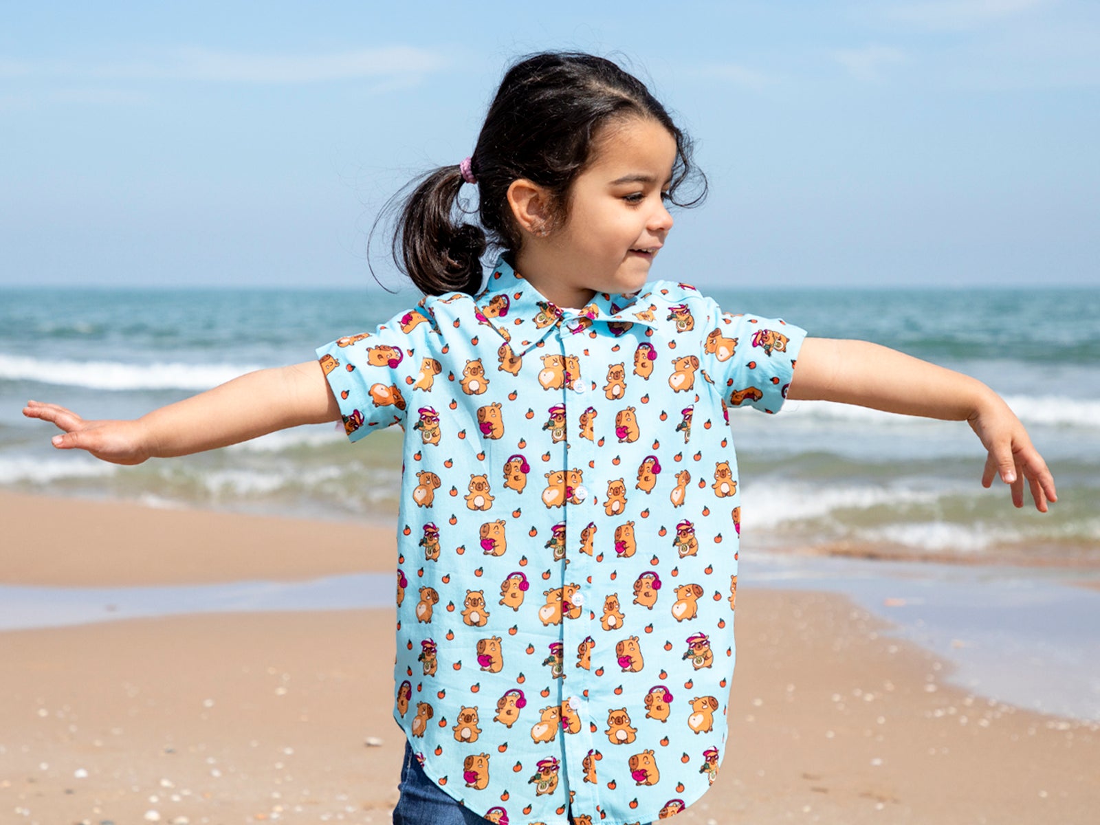 Camisa infantil de capibaras
