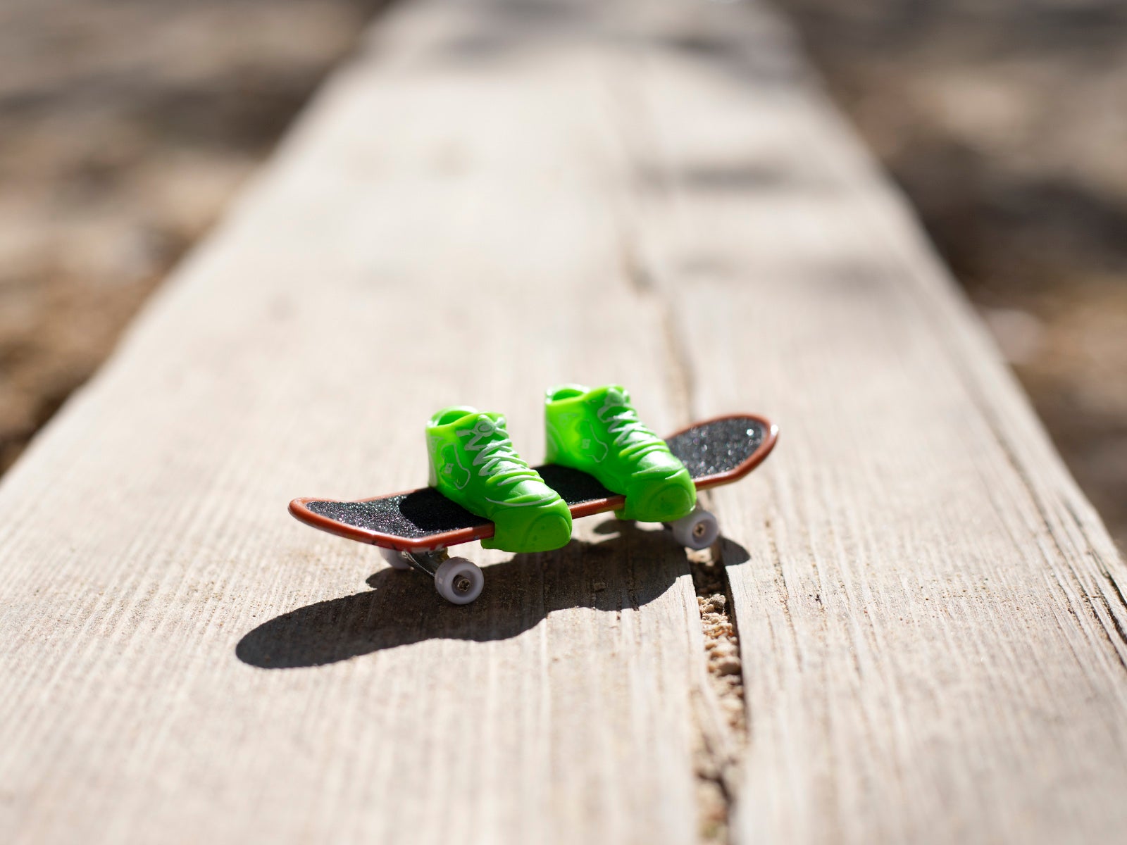Skate de dedo con botas