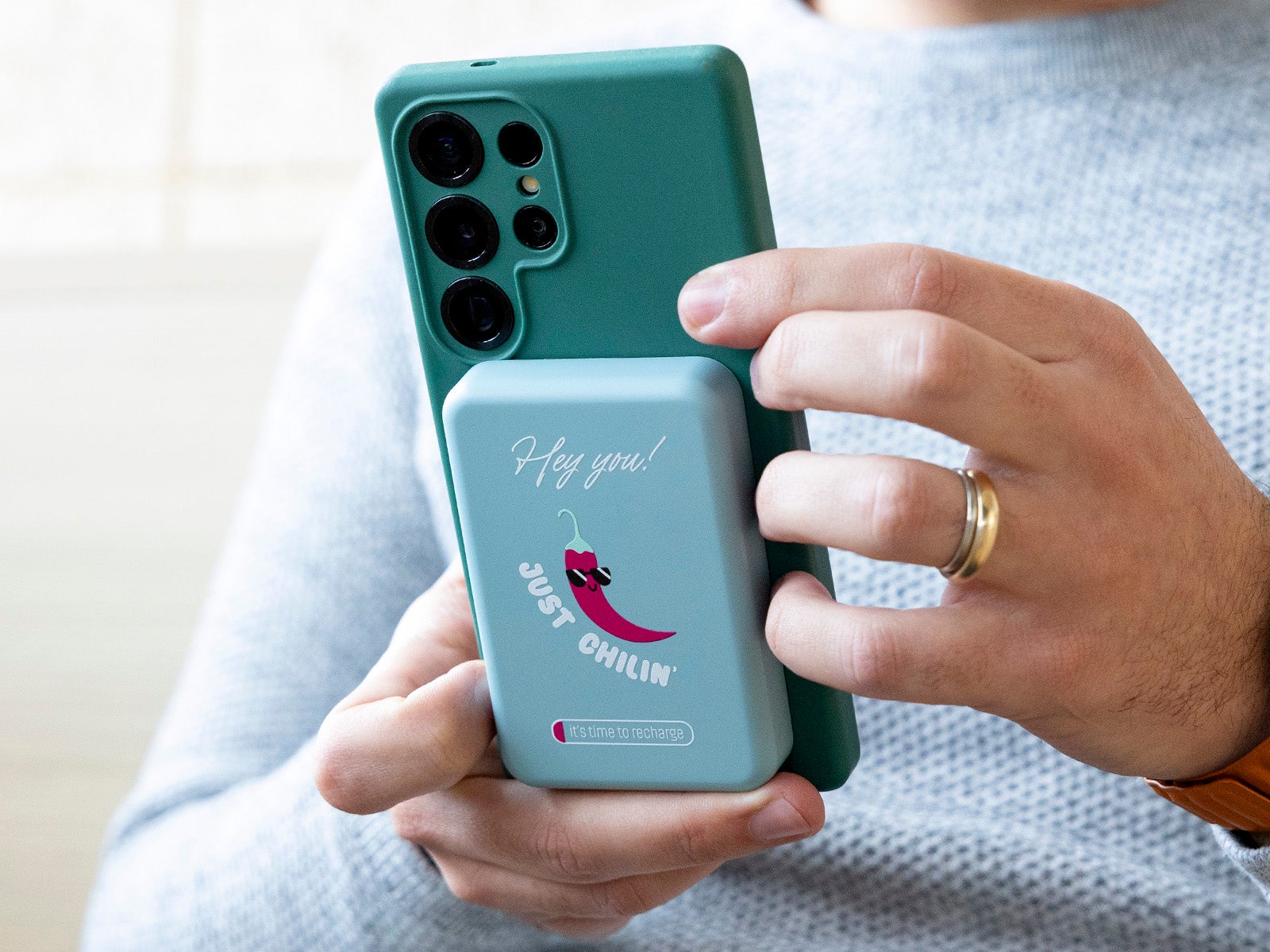 Wireless Power Bank 5000 mAh - Just chilin'