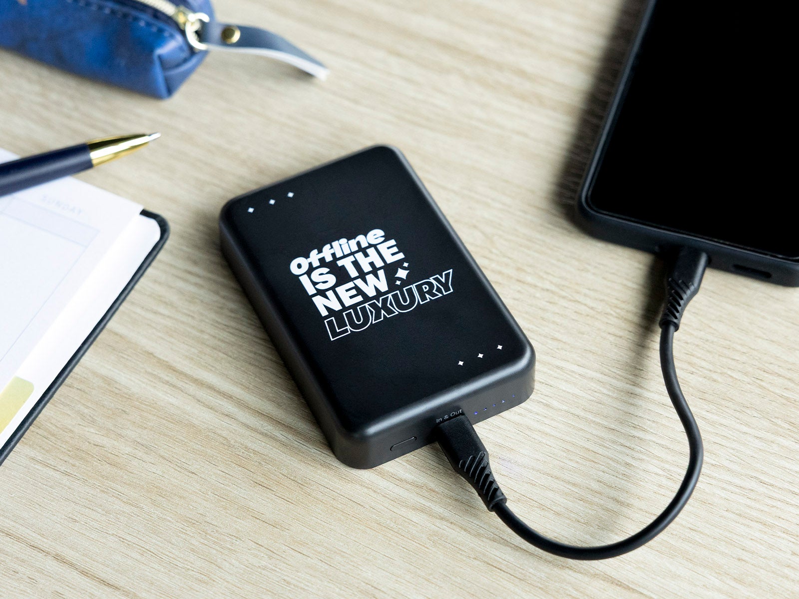 Wireless Power Bank 10000 mAh - Offline is the new luxury