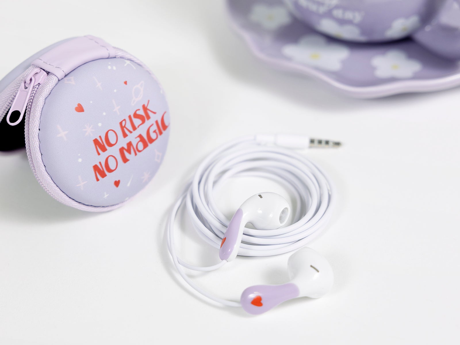 Conjunto de capa e auriculares com cabo de 3,5mm - No risk no magic