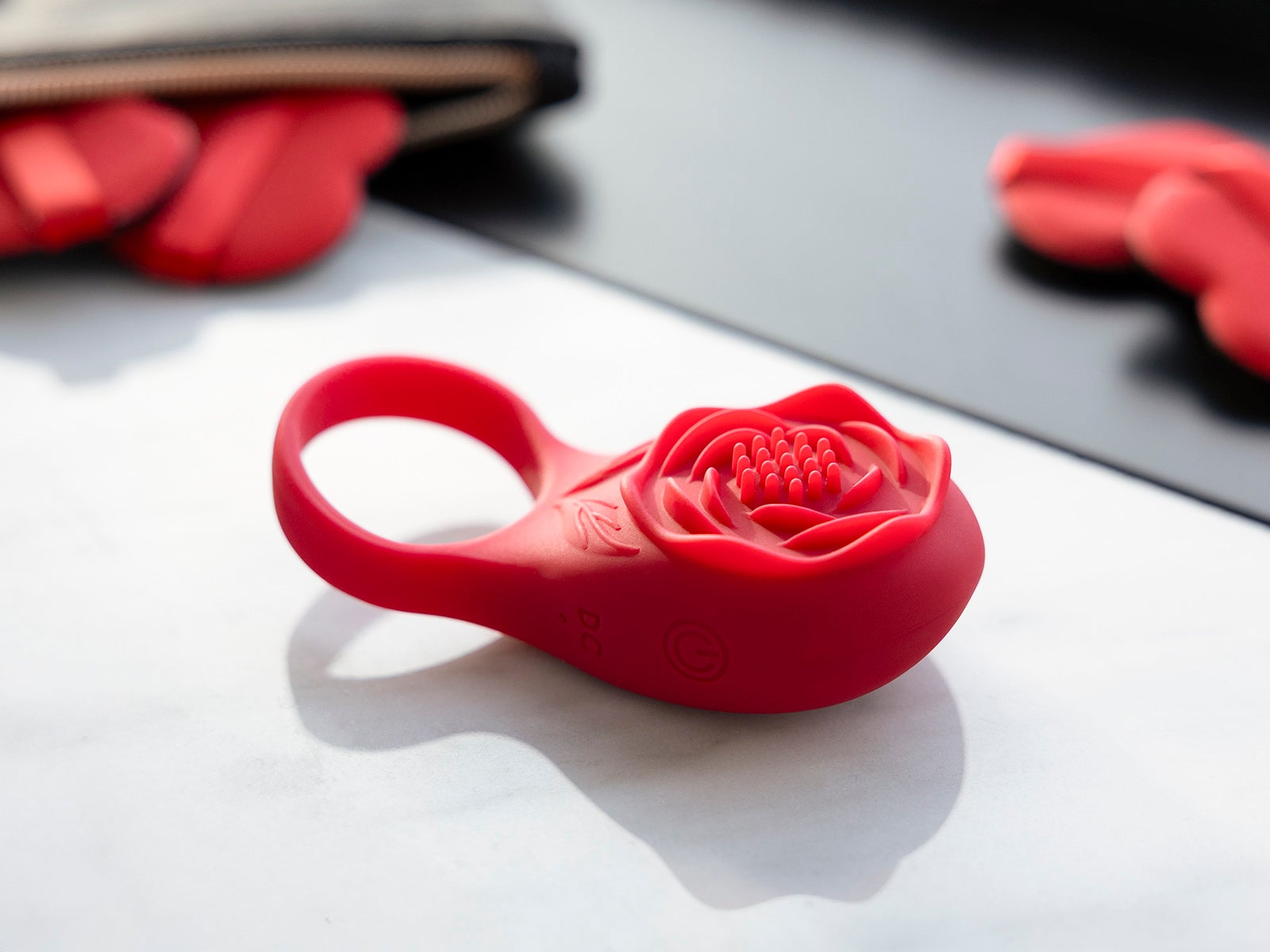 Intimate massager double use rose/ring