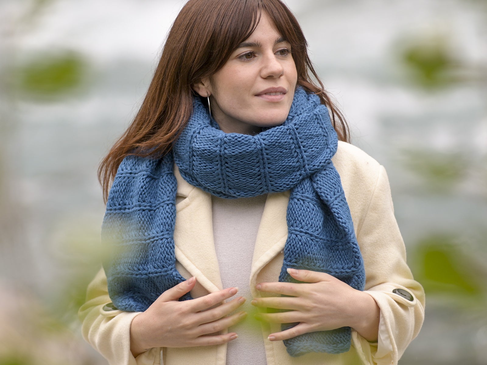 Sciarpa a maglia blu