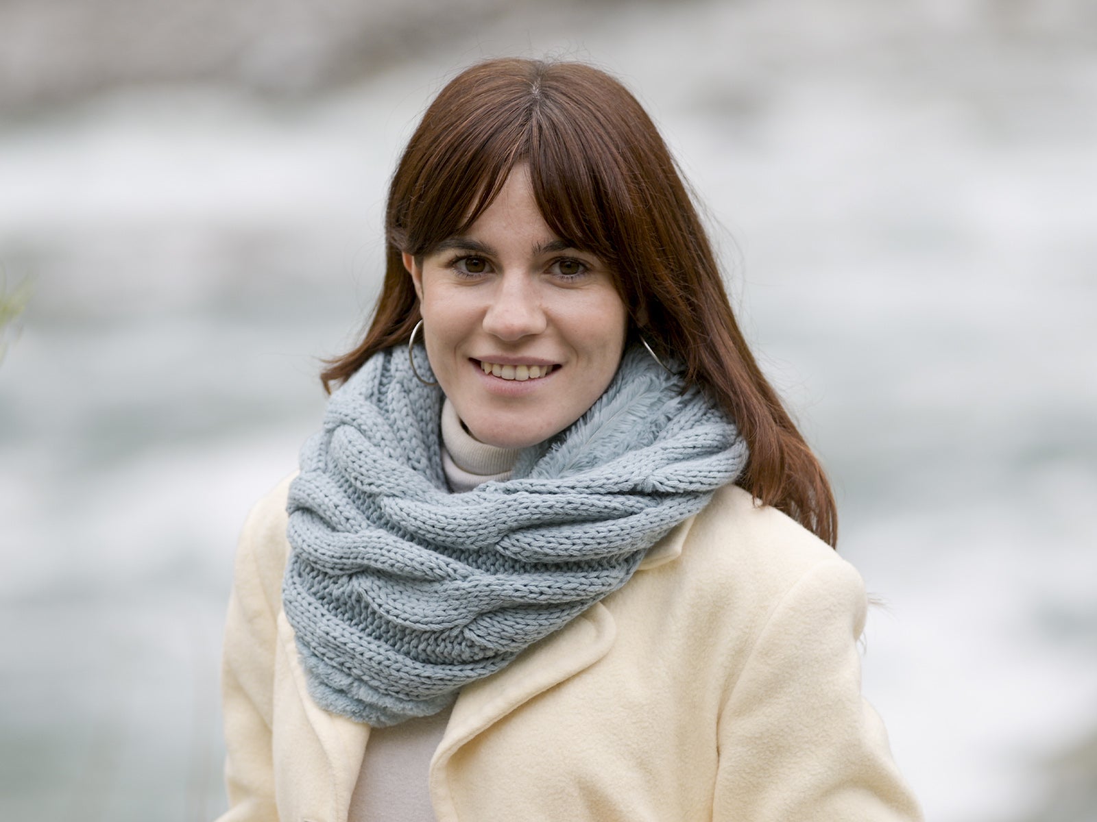 Braga para cuello de punto azul 