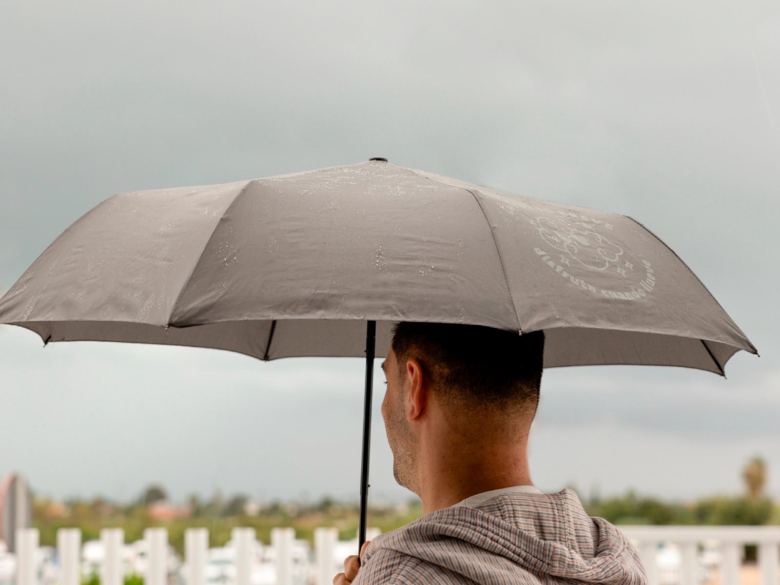 Paraguas corto - La vida es breve disfruta cuando llueve