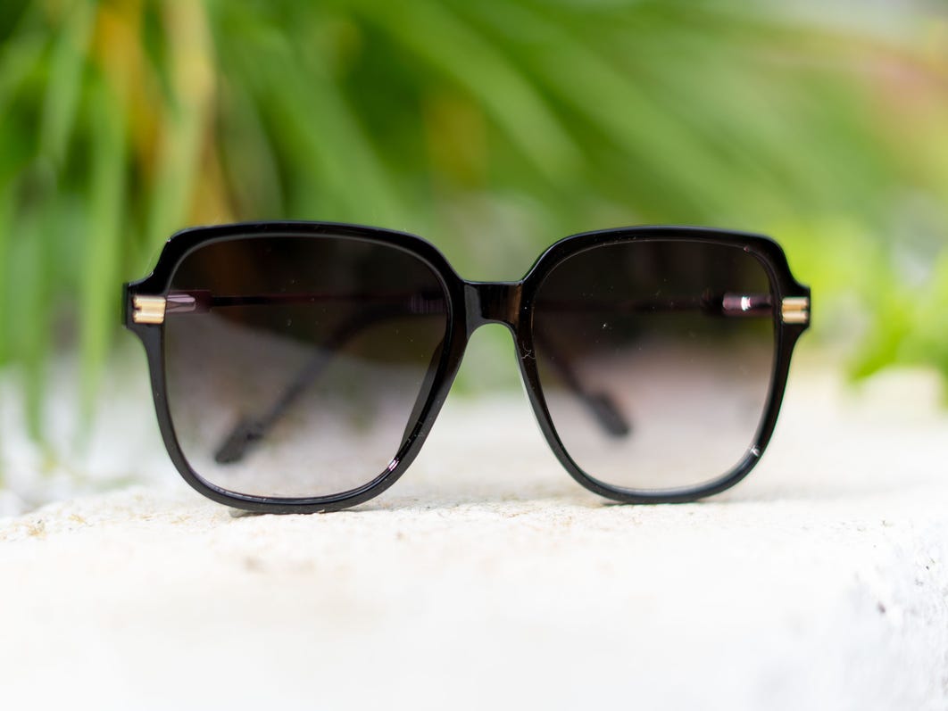 Occhiali da sole quadrati nero Ale-Hop