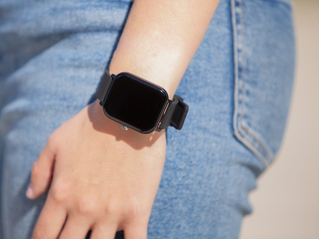 Smartwatch black Ale-Hop