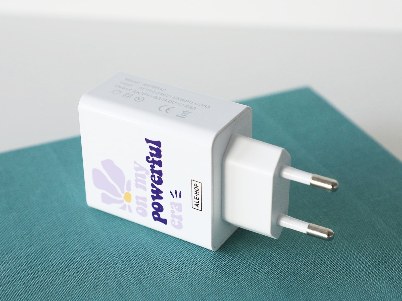 Cargador tipo c flores