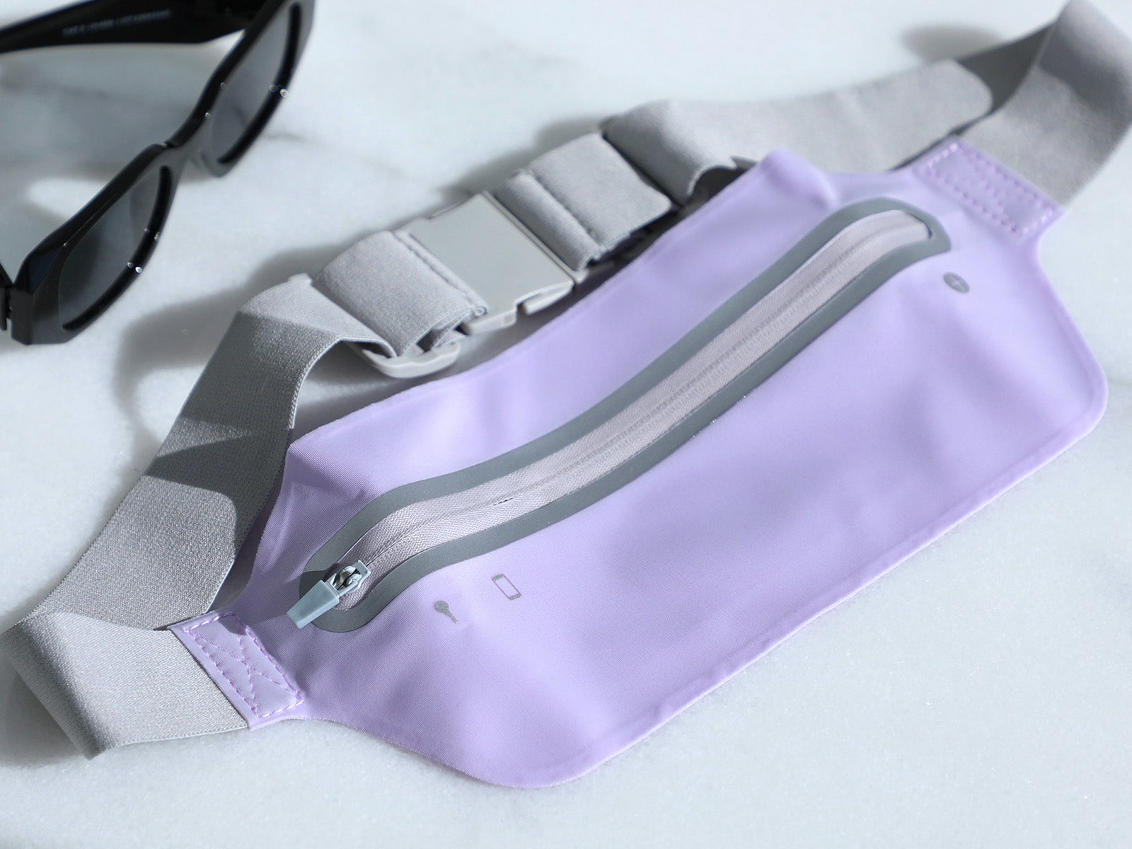 Bolsa desportiva com bolso lilás