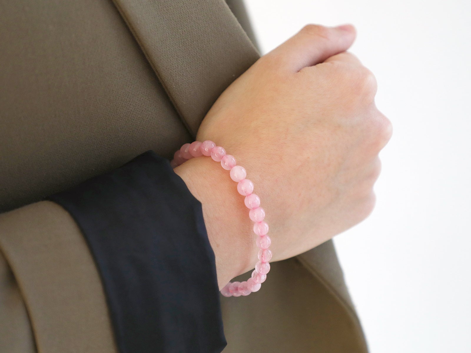 Pulsera de piedras redondas pequeñas cuarzo rosa