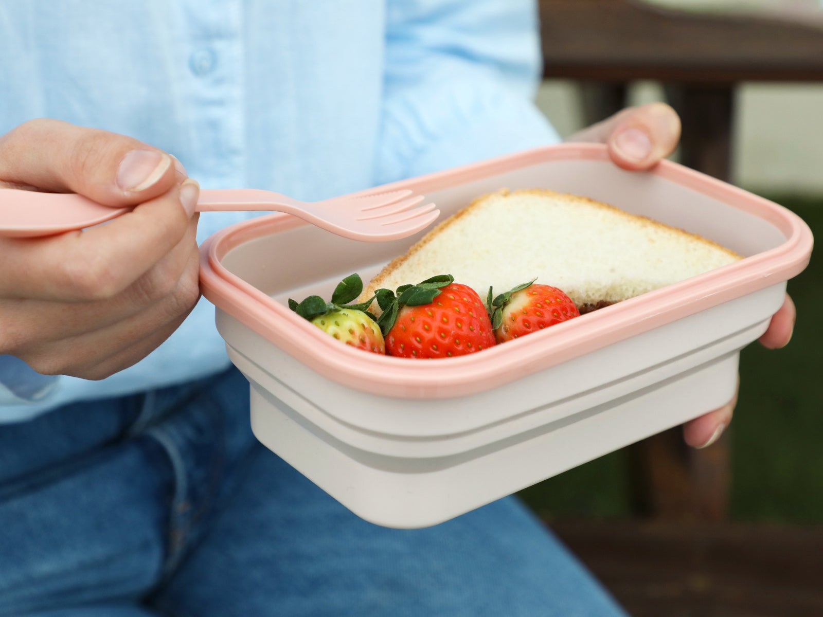 Táper de silicona rosa 800ml