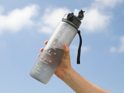 Borraccia Motivazionale 1L Grigia - Con Scala Dell'Acqua E Beccuccio Igienico A Scomparsa - Accessorio Sport