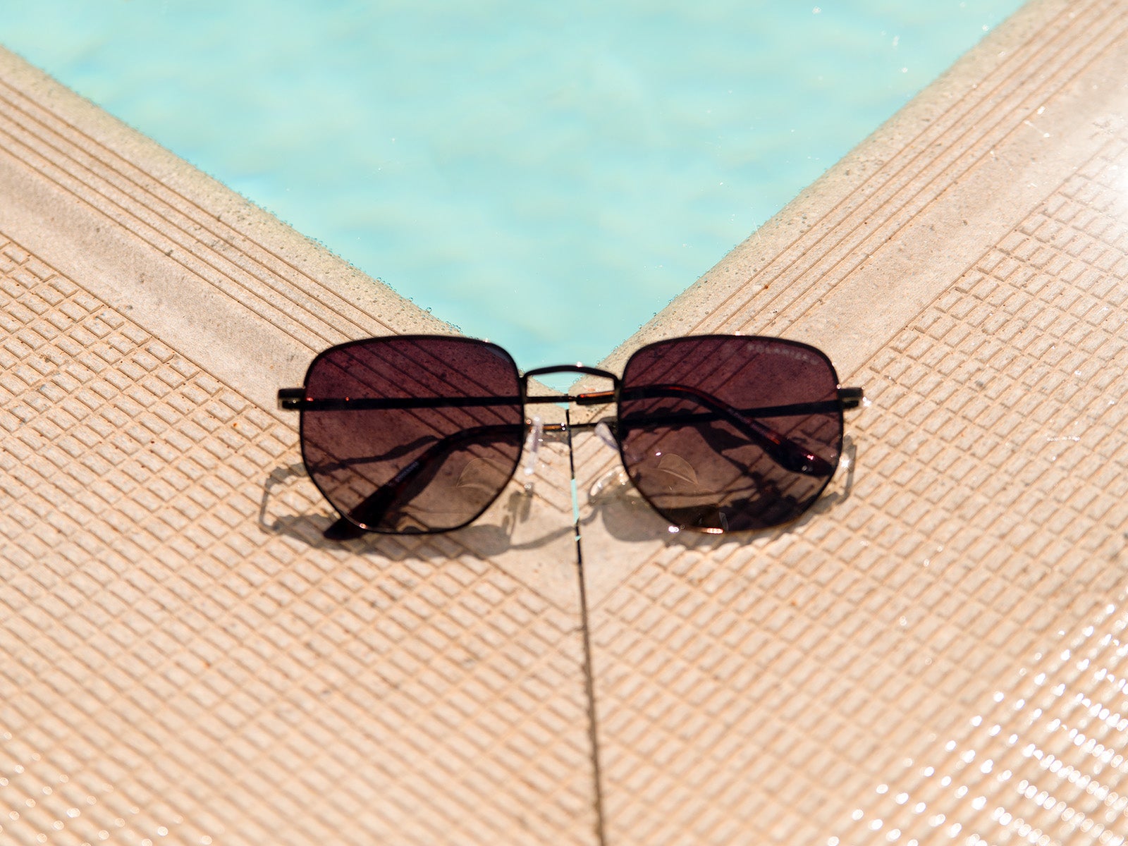 Sunglasses metal black