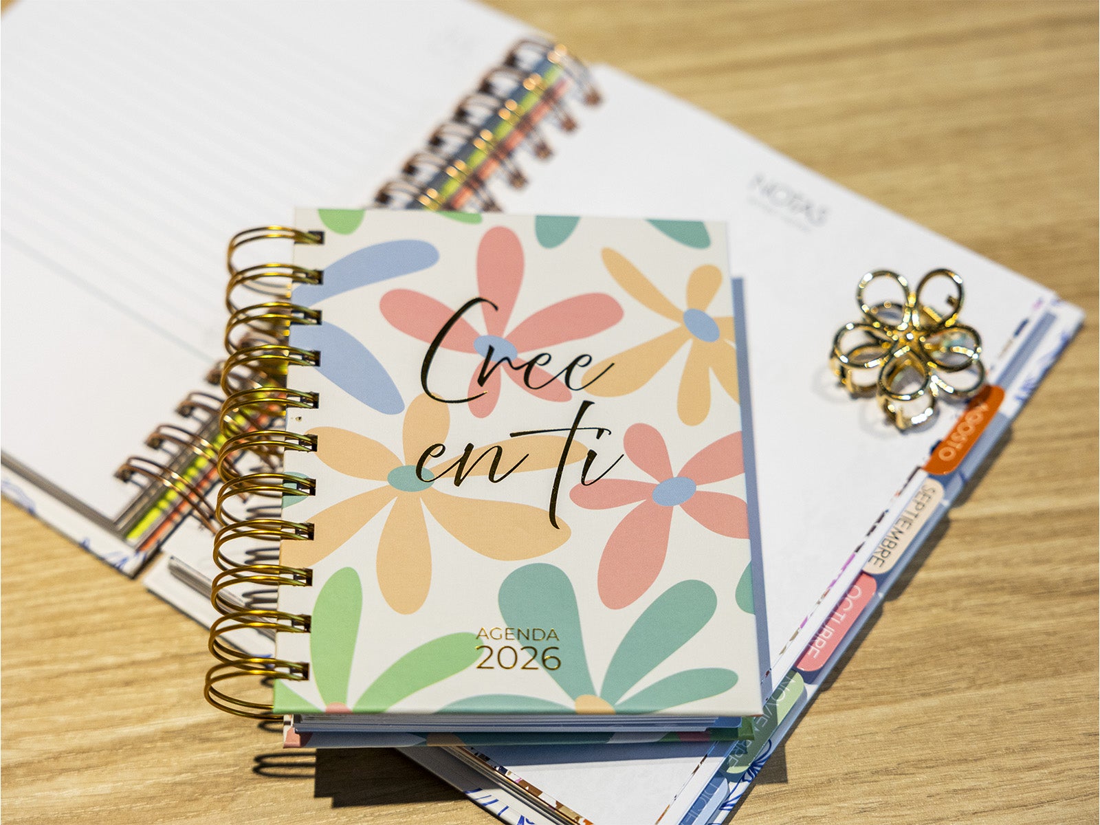 Agenda anual 2026 semana vista A6 - Cree en ti