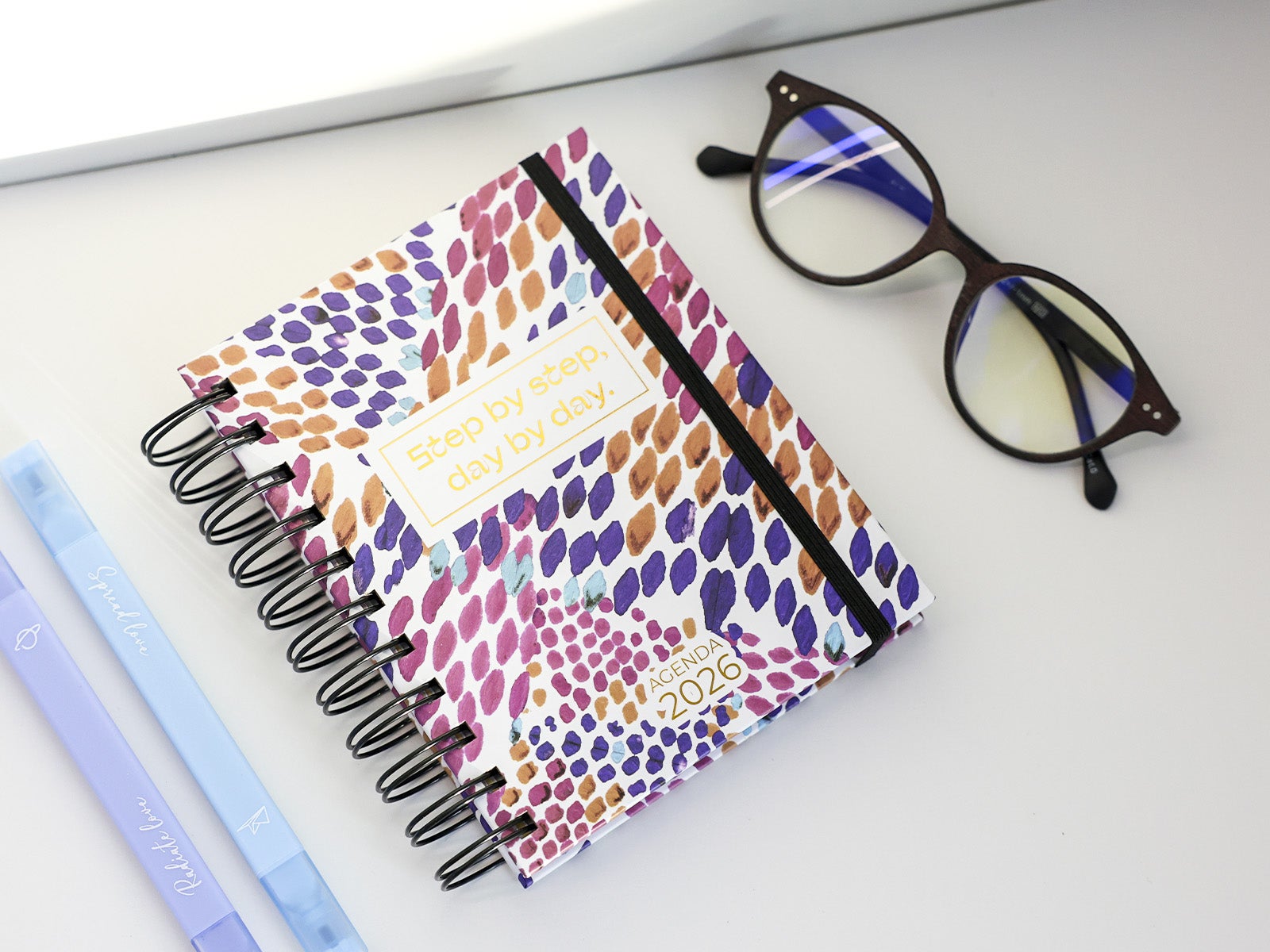 Agenda anual 2026 semana vista A6 - Step by step, day by day